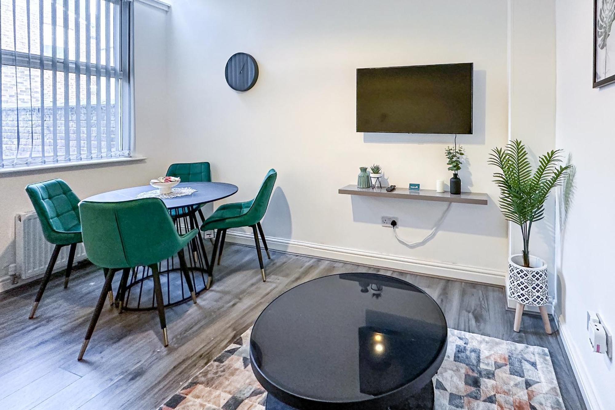 Ashfield Co-Living - Private Room Self-Cater Manchester Exterior photo
