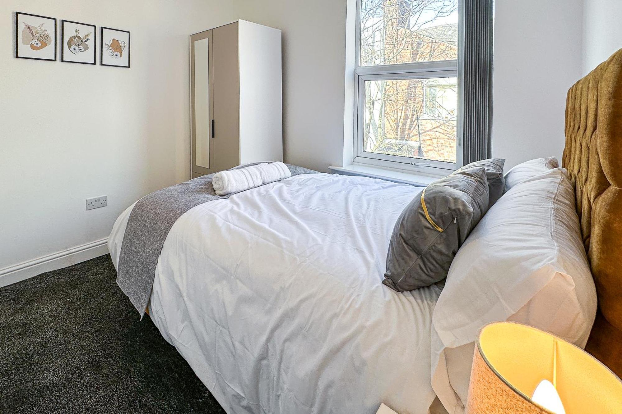 Ashfield Co-Living - Private Room Self-Cater Manchester Exterior photo