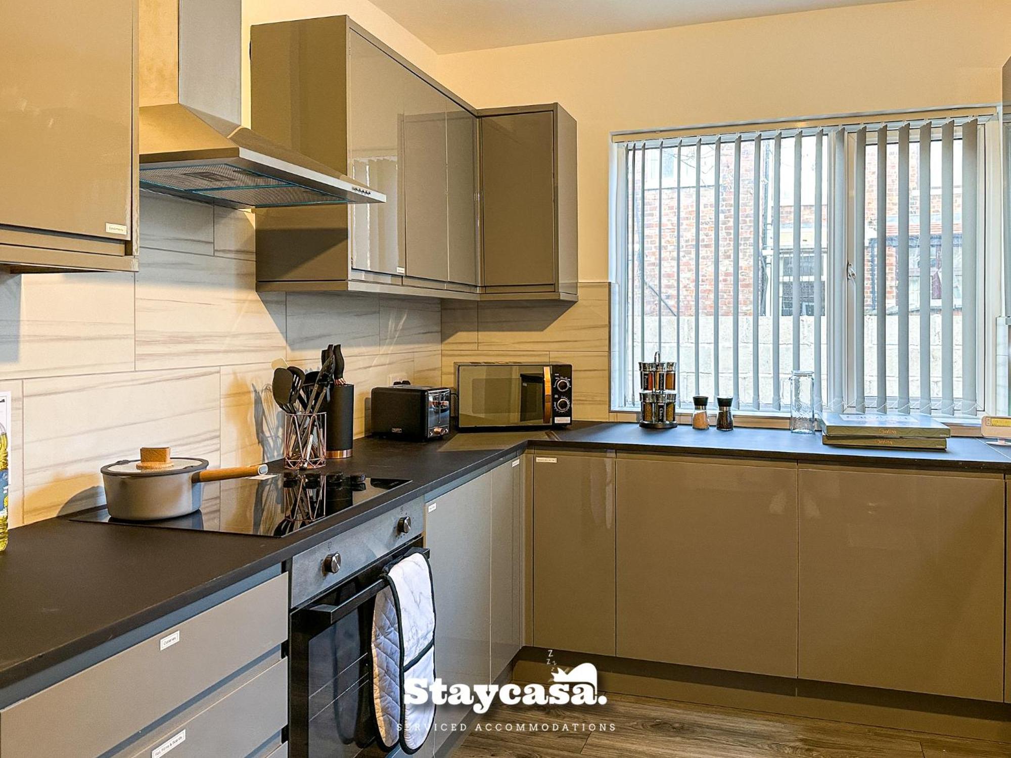 Ashfield Co-Living - Private Room Self-Cater Manchester Exterior photo